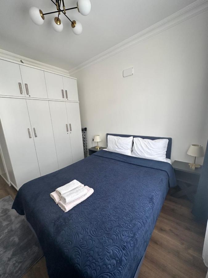 Center Of City In Besiktas 2 Plus 1 With 2 Bathroom And 3 Air Conditioner Стамбул Экстерьер фото